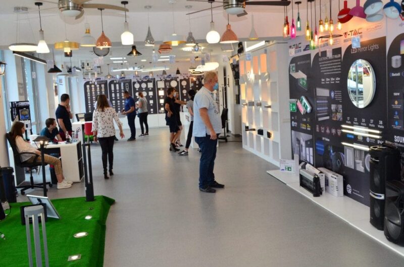 corpuri de iluminat LED showroom VSH-vtacsmarthome